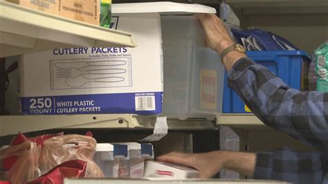 Volunteers raise funds for food pantry at risk of closing amid rising costs